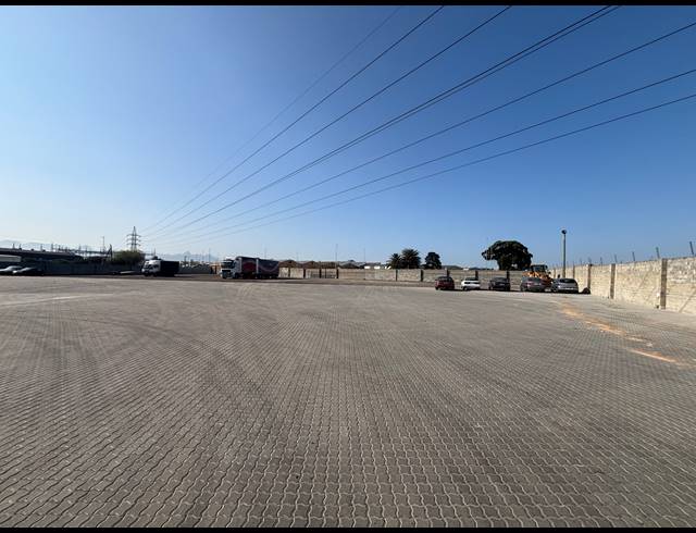 4,100M² INDUSTRIAL YARD TO LET IN BLACKHEATH INDUSTRIAL